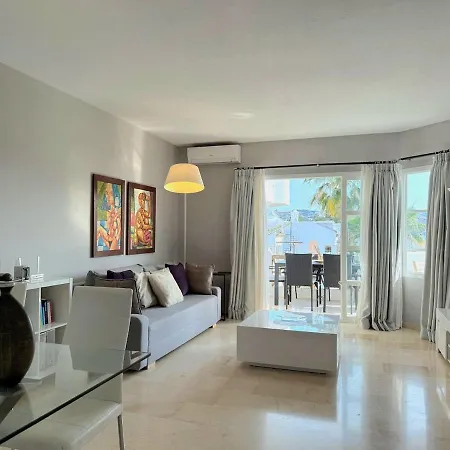 Gran Terraza Soleada Con Piscina En Mijas Golf Apartment